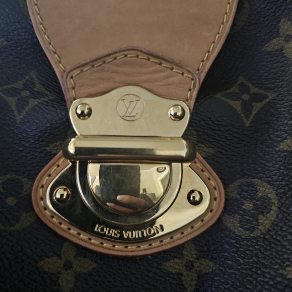 Authentic Louis Vuitton bag - Picture 2 of 9